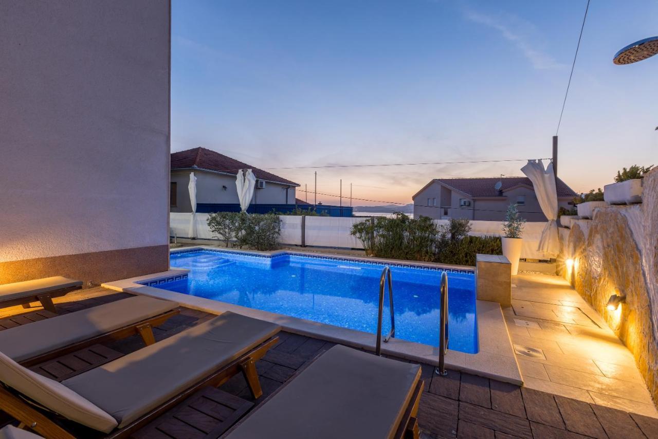 Villa Costa Blu With Pool By The Sea Trogir Eksteriør billede