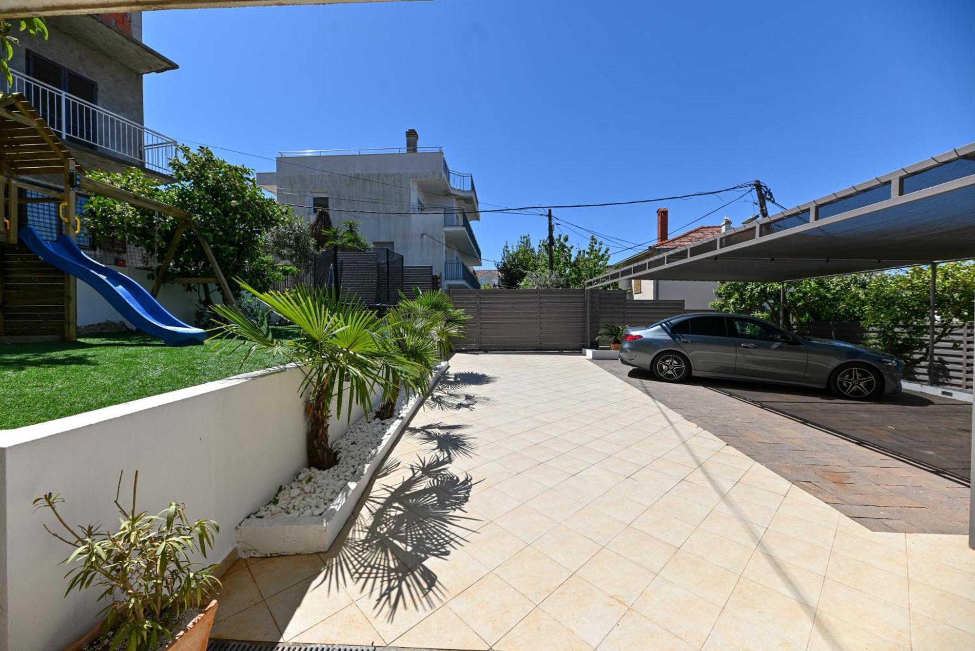Villa Costa Blu With Pool By The Sea Trogir Eksteriør billede
