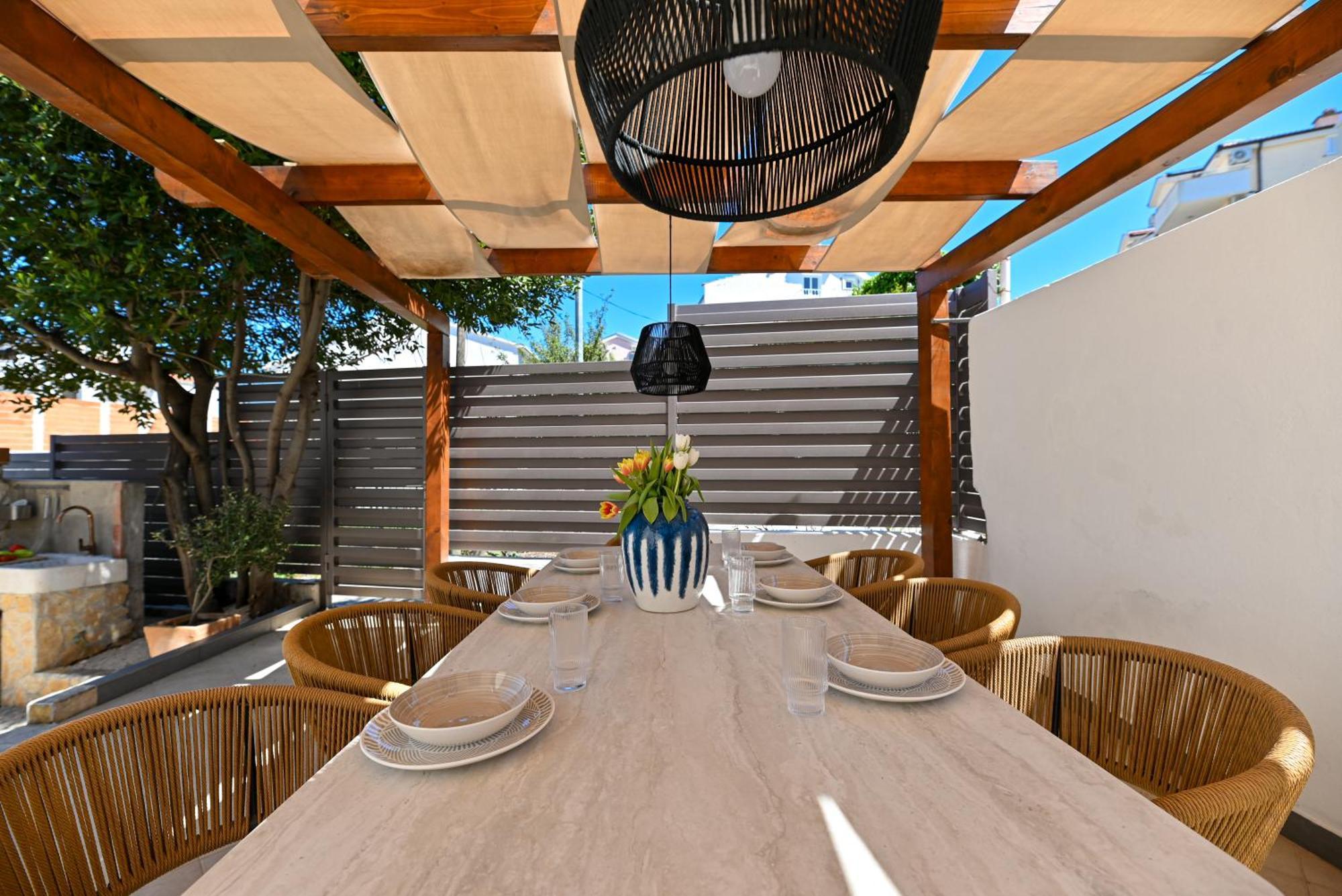 Villa Costa Blu With Pool By The Sea Trogir Eksteriør billede