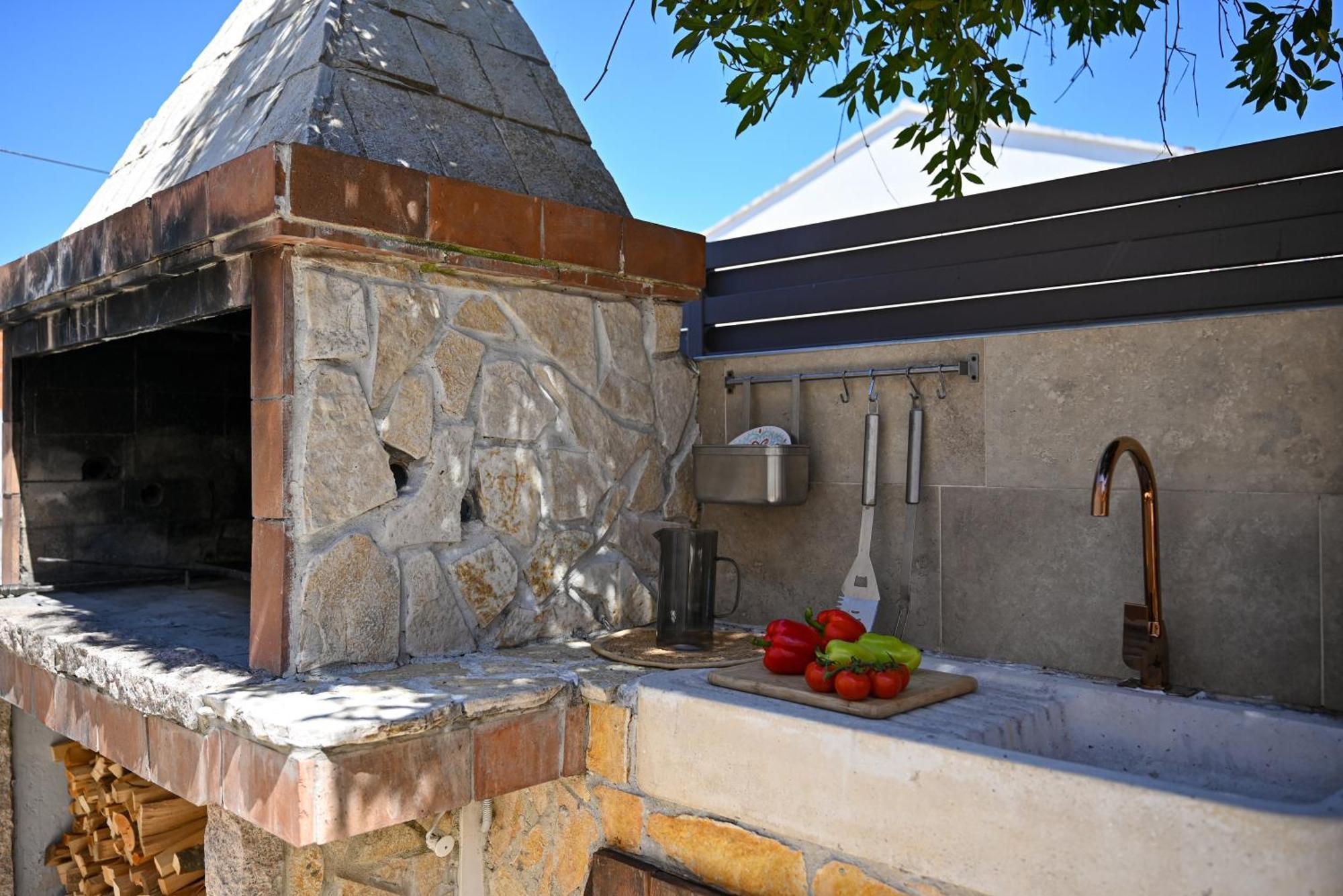 Villa Costa Blu With Pool By The Sea Trogir Eksteriør billede
